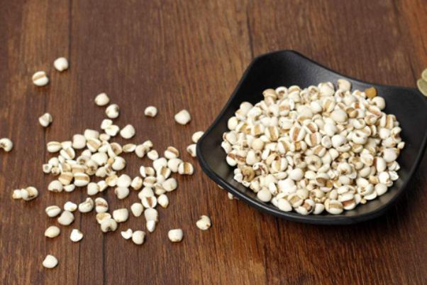 薏米會(huì)導(dǎo)致流產(chǎn)嗎 薏米會(huì)回奶嗎 薏米會(huì)導(dǎo)致流產(chǎn)嗎 薏米會(huì)回奶嗎