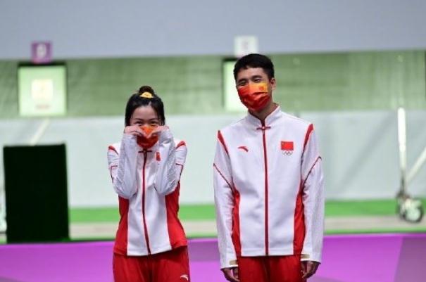 楊倩的珍珠美甲 美甲要做多久 楊倩的珍珠美甲 美甲要做多久