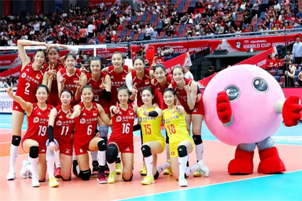 郎平回應(yīng)不再執(zhí)教 中國女排輝煌戰(zhàn)績 郎平回應(yīng)不再執(zhí)教 中國女排輝煌戰(zhàn)績