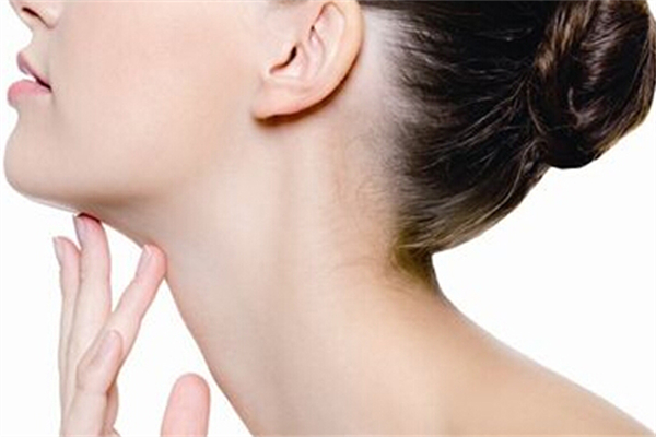 頸霜真的可以去頸紋嗎 頸霜怎么使用效果好 頸霜真的可以去頸紋嗎 頸霜怎么使用效果好