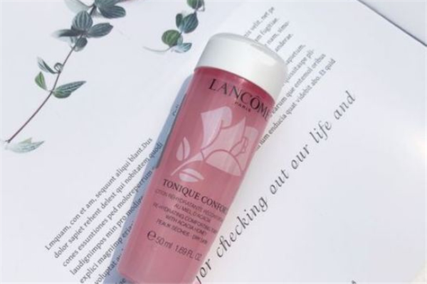 玫瑰水保濕補水效果好嗎 玫瑰水保濕原理 玫瑰水保濕補水效果好嗎 玫瑰水保濕原理