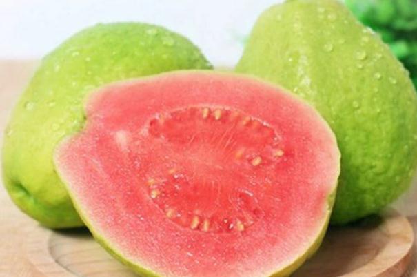 番石榴的功效與作用 番石榴減肥可以吃嗎 番石榴的功效與作用 番石榴減肥可以吃嗎