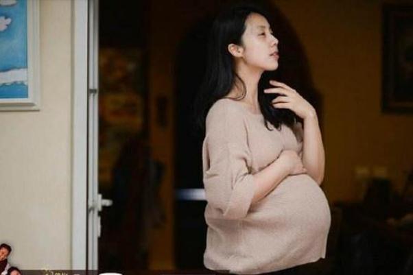 孕晚期的宮縮是什么感覺 孕晚期宮縮頻繁是怎么回事 孕晚期的宮縮是什么感覺 孕晚期宮縮頻繁是怎么回事