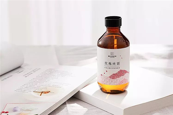 玫瑰純露可以當(dāng)爽膚水天天用嗎 玫瑰純露怎么用效果好 玫瑰純露可以當(dāng)爽膚水天天用嗎 玫瑰純露怎么用效果好