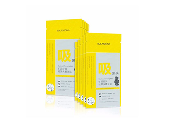 黑頭貼會(huì)讓毛孔變大嗎 黑頭貼的好處和壞處 黑頭貼會(huì)讓毛孔變大嗎 黑頭貼的好處和壞處