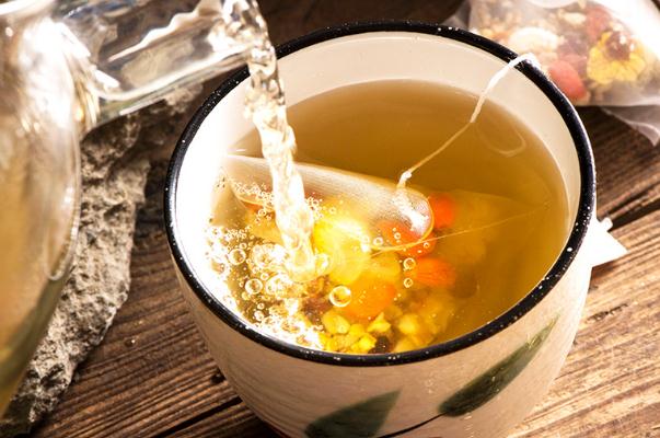 紅豆薏米茶消腫嗎 紅豆薏米茶是用紅豆還是赤小豆 紅豆薏米茶消腫嗎 紅豆薏米茶是用紅豆還是赤小豆