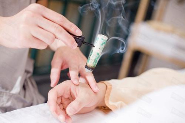 艾灸真的能去濕氣嗎 腳底艾灸可以去濕氣嗎 艾灸真的能去濕氣嗎 腳底艾灸可以去濕氣嗎