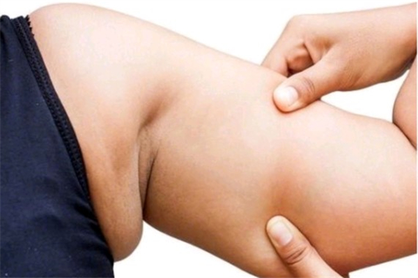 副乳是贅肉嗎 副乳跟贅肉的區(qū)別 副乳是贅肉嗎 副乳跟贅肉的區(qū)別