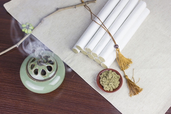 艾灸可以用于治療痛經(jīng)嗎 艾灸治療痛經(jīng)的原理 艾灸可以用于治療痛經(jīng)嗎 艾灸治療痛經(jīng)的原理