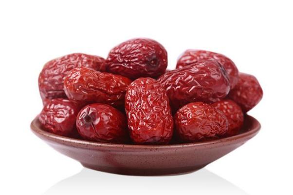 紅棗可以天天吃嗎 紅棗可以泡水喝嗎 紅棗可以天天吃嗎 紅棗可以泡水喝嗎