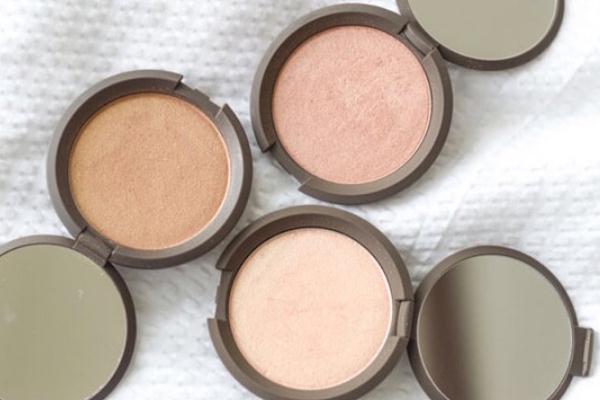 高光粉可以當(dāng)眼影嗎 高光粉可以用眼影代替嗎 高光粉可以當(dāng)眼影嗎 高光粉可以用眼影代替嗎