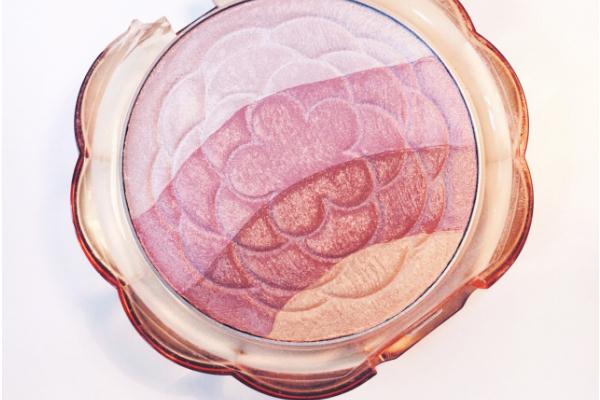 高光粉要用卸妝水嗎 高光粉怎么選 高光粉要用卸妝水嗎 高光粉怎么選