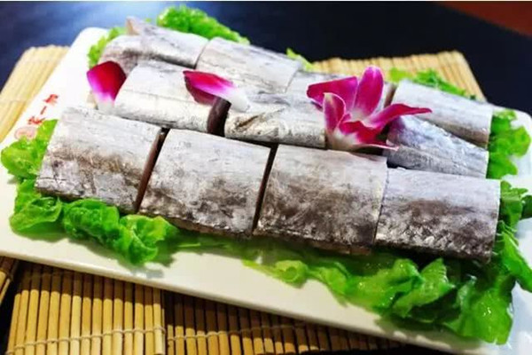 帶魚可以煮火鍋吃嗎 帶魚火鍋怎么燒 帶魚可以煮火鍋吃嗎 帶魚火鍋怎么燒