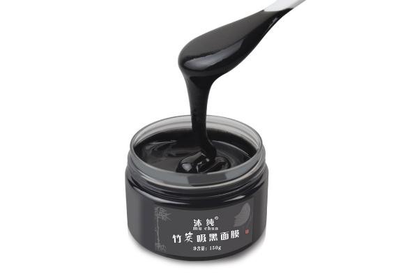 撕拉面膜會(huì)使毛孔越來越粗嗎 如何使用撕拉面膜 撕拉面膜會(huì)使毛孔越來越粗嗎 如何使用撕拉面膜