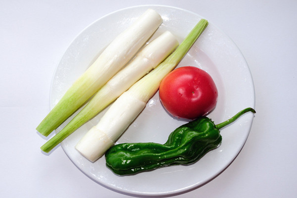 茭白可以隔夜吃嗎 茭白隔夜怎么保存 茭白可以隔夜吃嗎 茭白隔夜怎么保存