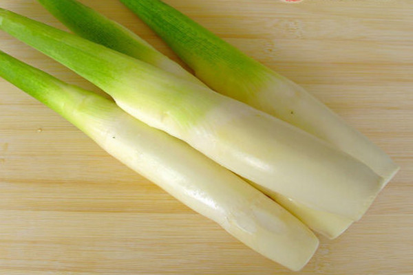 茭白會導致尿酸高嗎 茭白會導致過敏嗎 茭白會導致尿酸高嗎 茭白會導致過敏嗎