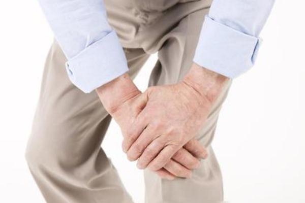 關(guān)節(jié)炎有積液怎么治療 關(guān)節(jié)炎有積液嚴(yán)重嗎 關(guān)節(jié)炎有積液怎么治療 關(guān)節(jié)炎有積液嚴(yán)重嗎