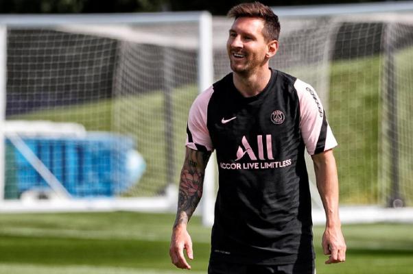 巴黎官推發(fā)梅西訓(xùn)練照 踢足球?qū)ι眢w的危害 巴黎官推發(fā)梅西訓(xùn)練照 踢足球?qū)ι眢w的危害