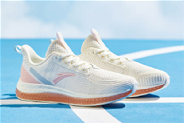 安踏是什么檔次的牌子 安踏和李寧哪個質(zhì)量好 安踏是什么檔次的牌子 安踏和李寧哪個質(zhì)量好