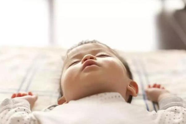 新生兒缺氧的最佳治療時(shí)間 新生兒缺氧的危害 新生兒缺氧的最佳治療時(shí)間 新生兒缺氧的危害