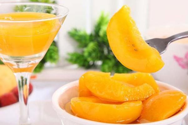 黃桃要削皮嗎 黃桃要放軟了吃嗎 黃桃要削皮嗎 黃桃要放軟了吃嗎