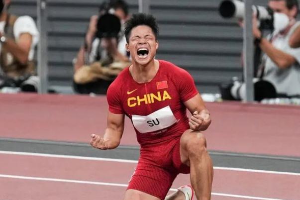 蘇炳添:9秒83還可以提高沒有極限 短跑是指多少米以下 蘇炳添:9秒83還可以提高沒有極限 短跑是指多少米以下