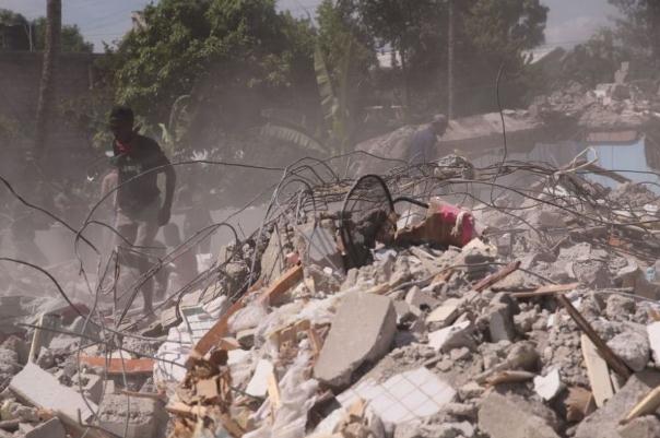 50多萬(wàn)兒童受到海地地震影響 地震來(lái)臨時(shí)我們應(yīng)該怎么辦 50多萬(wàn)兒童受到海地地震影響 地震來(lái)臨時(shí)我們應(yīng)該怎么辦