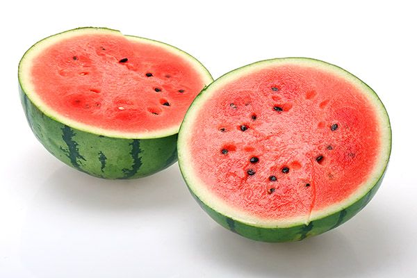 小伙為減肥吃冰西瓜進ICU 隔夜冰西瓜能吃嗎 小伙為減肥吃冰西瓜進ICU 隔夜冰西瓜能吃嗎