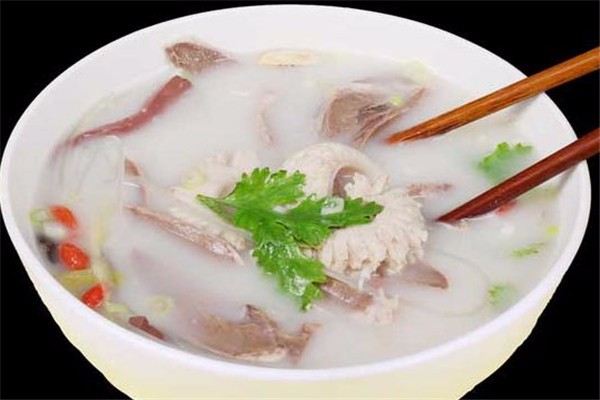 羊肉湯適合什么季節(jié)喝 羊肉湯喝多了會不會上火 羊肉湯適合什么季節(jié)喝 羊肉湯喝多了會不會上火