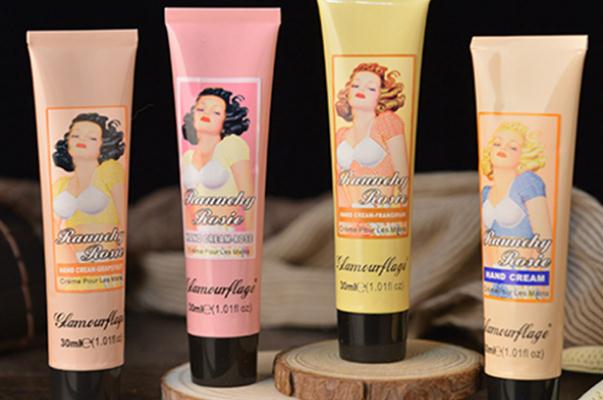 護手霜對手有什么好處 護手霜的使用注意事項 護手霜對手有什么好處 護手霜的使用注意事項