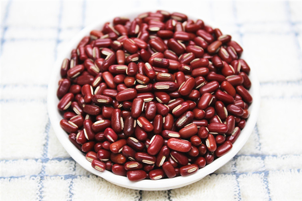 赤小豆泡水喝要炒熟嗎 赤小豆泡水喝的正確做法 赤小豆泡水喝要炒熟嗎 赤小豆泡水喝的正確做法