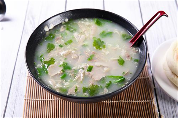 羊肉湯熬出來發(fā)黑是什么原因 羊肉湯怎么熬又濃又白 羊肉湯熬出來發(fā)黑是什么原因 羊肉湯怎么熬又濃又白