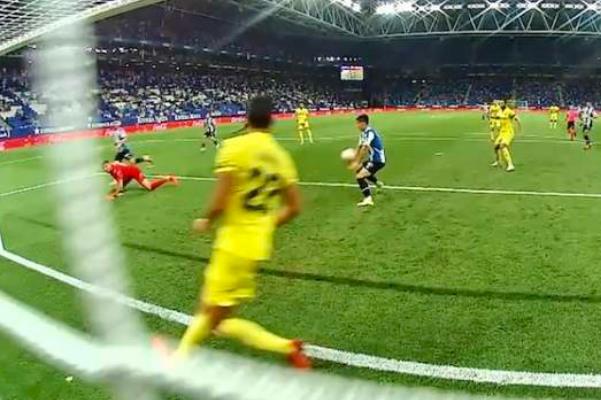 武磊絕殺球被吹 踢足球能戴隱形眼鏡嗎 武磊絕殺球被吹 踢足球能戴隱形眼鏡嗎