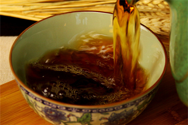 黃酒和螃蟹能一起吃嗎 黃酒和螃蟹一起吃有什么好 黃酒和螃蟹能一起吃嗎 黃酒和螃蟹一起吃有什么好