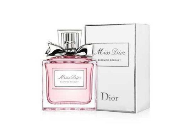 迪奧香水是哪國的品牌 迪奧香水是什么檔次 迪奧香水是哪國的品牌 迪奧香水是什么檔次