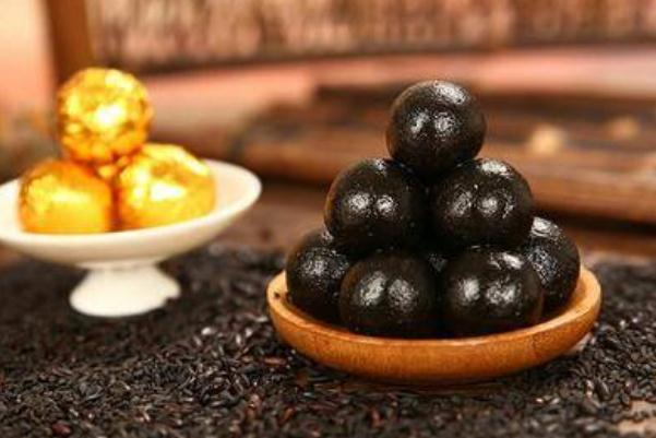 黑芝麻丸是干什么用的 黑芝麻丸要吃多久有效果 黑芝麻丸是干什么用的 黑芝麻丸要吃多久有效果