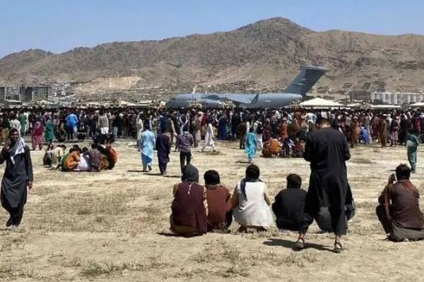 喀布爾機(jī)場(chǎng)被曝發(fā)生火災(zāi) 火災(zāi)逃生的四個(gè)要點(diǎn) 喀布爾機(jī)場(chǎng)被曝發(fā)生火災(zāi) 火災(zāi)逃生的四個(gè)要點(diǎn)