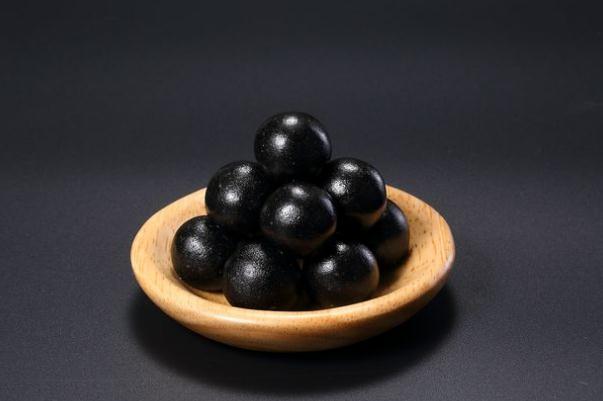 黑芝麻丸會(huì)上火嗎 吃黑芝麻丸對(duì)脫發(fā)有用嗎 黑芝麻丸會(huì)上火嗎 吃黑芝麻丸對(duì)脫發(fā)有用嗎