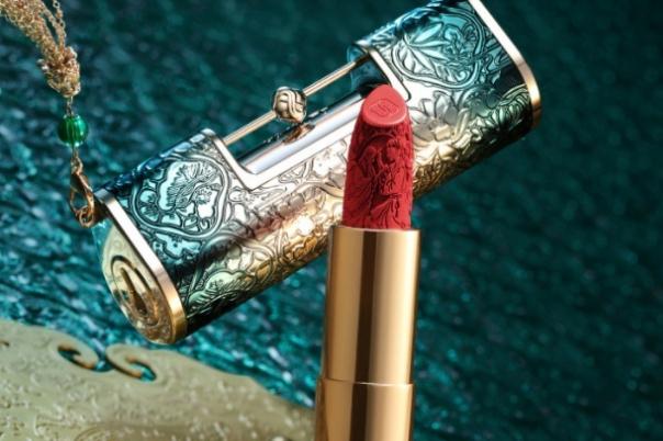 花西子同心鎖口紅外殼是什么材質(zhì) 花西子同心鎖口紅哪個顏色好看 花西子同心鎖口紅外殼是什么材質(zhì) 花西子同心鎖口紅哪個顏色好看