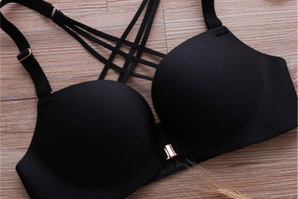 內(nèi)衣有鋼圈好還是無(wú)鋼圈好 內(nèi)衣里的鋼圈是干嘛的 內(nèi)衣有鋼圈好還是無(wú)鋼圈好 內(nèi)衣里的鋼圈是干嘛的