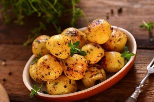 土豆有點軟了還能吃么 土豆有維生素嗎 土豆有點軟了還能吃么 土豆有維生素嗎