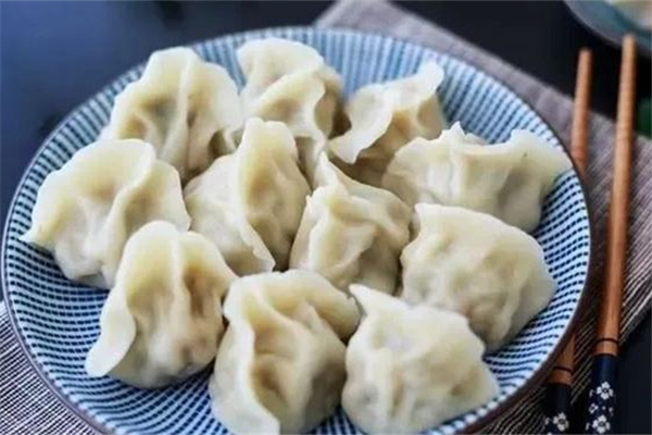 秋天吃什么補(bǔ)血補(bǔ)氣最好 秋天吃餃子的好處 秋天吃什么補(bǔ)血補(bǔ)氣最好 秋天吃餃子的好處