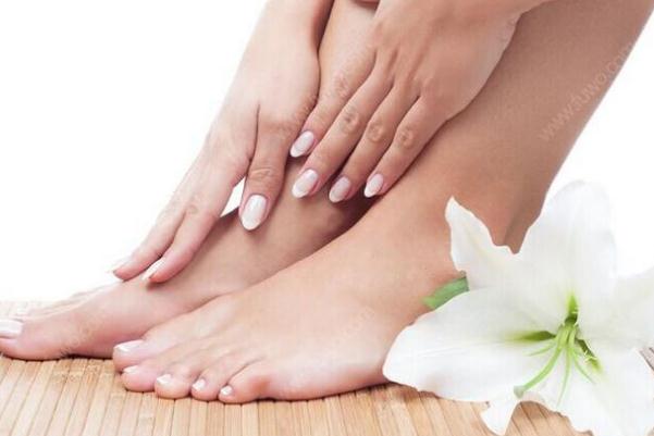 手腳冰涼是氣血不足嗎 手腳冰涼有刺痛感怎么處理 手腳冰涼是氣血不足嗎 手腳冰涼有刺痛感怎么處理