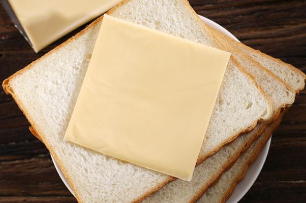 芝士片會發(fā)胖嗎 芝士片對身體好嗎 芝士片會發(fā)胖嗎 芝士片對身體好嗎
