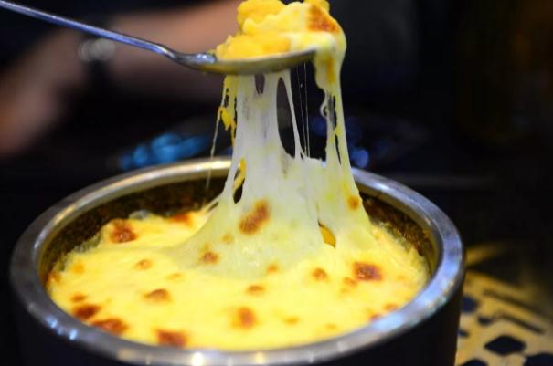 芝士是什么材料做的 芝士是甜的還是咸的 芝士是什么材料做的 芝士是甜的還是咸的