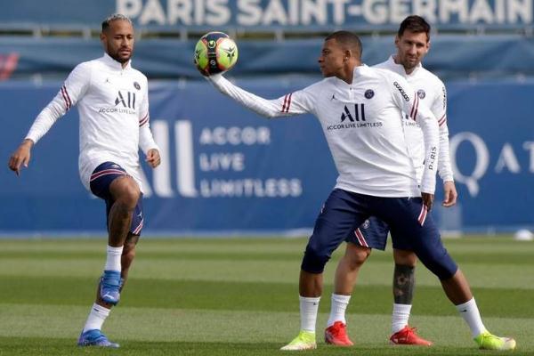 踢足球?qū)ι砀哂杏绊憜?踢足球?qū)ν刃偷挠绊?><p>踢足球?qū)ι砀哂杏绊憜?踢足球?qū)ν刃偷挠绊?/p> </a></li>
                           <li><a href=