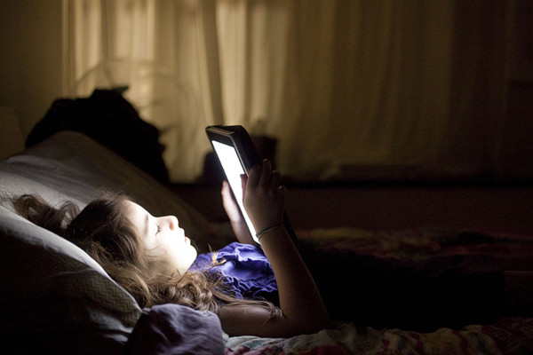 熬夜會引發(fā)癌癥嗎 熬夜會不會影響生育 熬夜會引發(fā)癌癥嗎 熬夜會不會影響生育