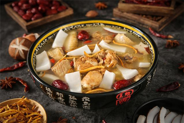雞湯有點(diǎn)酸了還能喝嗎 雞湯為什么會(huì)變酸 雞湯有點(diǎn)酸了還能喝嗎 雞湯為什么會(huì)變酸