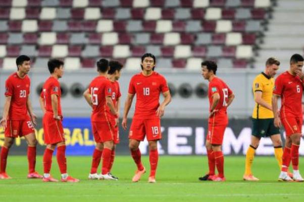 踢足球要買什么裝備 踢足球要注意什么 踢足球要買什么裝備 踢足球要注意什么