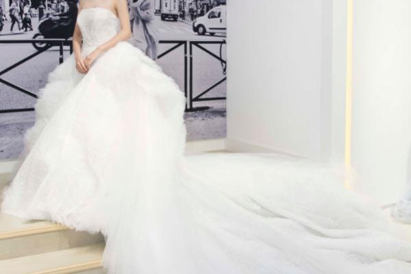 婚紗是買(mǎi)的好還是租的好 婚紗要準(zhǔn)備幾套 婚紗是買(mǎi)的好還是租的好 婚紗要準(zhǔn)備幾套